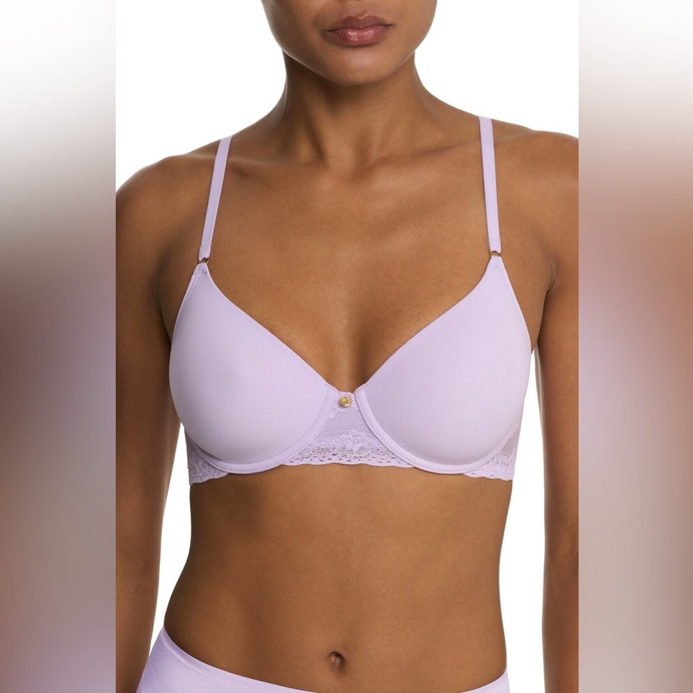Natori• NWOT Lavender Lace Trim Bra